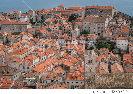 View of the old houses in Dubrovnik 48358570