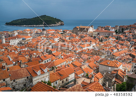 Historical old houses in Dubrovnik Historical old houses in Dubrovnik 48358592