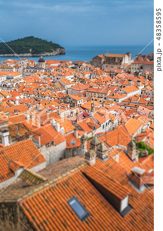 Rooftops of old houses in Dubrovnik 48358595