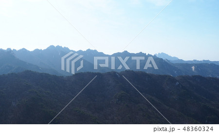 登山 キャンプ キャンピング 48360324