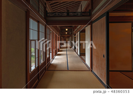 邸宅の縁廊下の写真素材 邸宅の縁廊下の写真素材