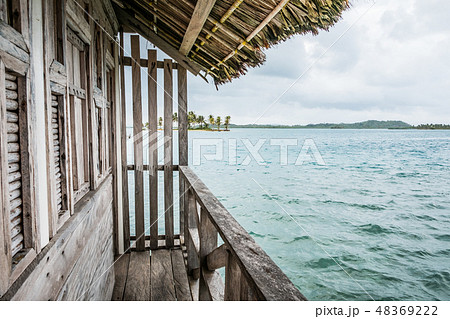 wooden bungalow with ocean view , wood hut 48369222