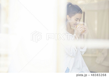 女性　ライフスタイル 48383268