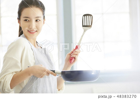 女性　ライフスタイル 48383270