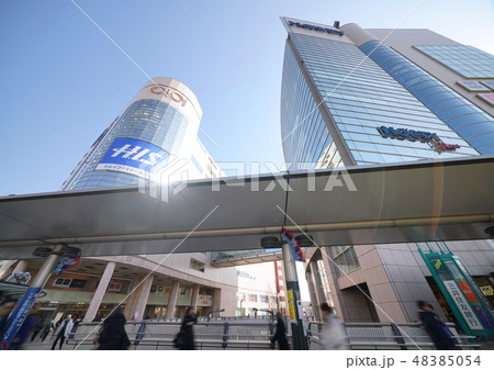 日本の川崎都市景観　武蔵溝ノ口駅（溝の口駅）前などの街並みを望む 48385054