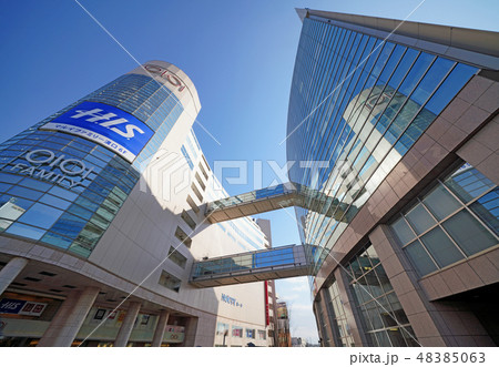 日本の川崎都市景観　武蔵溝ノ口駅（溝の口駅）前などの街並みを望む 48385063