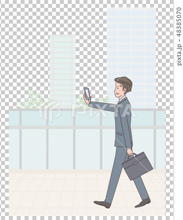 外まわりのビジネスマンとスマホ 外まわりのビジネスマンとスマホ 48385070