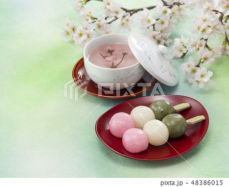 花見団子 桜 桜茶の写真素材