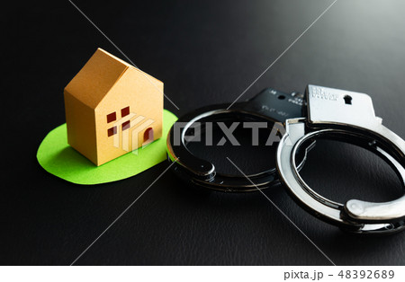 不動産 不動産詐欺 手錠 事件 不動産 不動産詐欺 手錠 事件 48392689