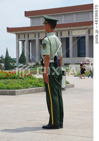 天安門広場の中国人民武装警察部隊（北京市）の写真素材 [48396670
