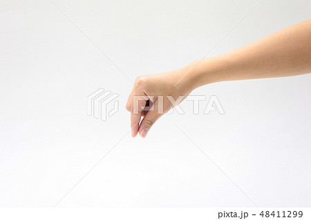 手の表情 48411299