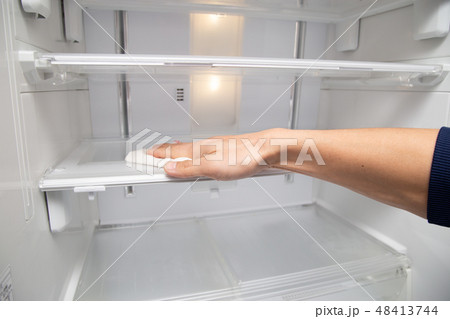 冷蔵庫掃除 48413744