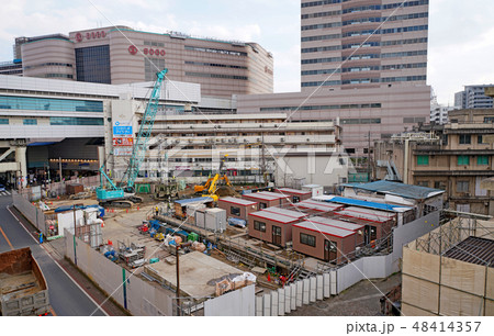 日本の千葉都市景観 千葉駅前の「千葉駅改良・駅ビル建替工事他」などを望む 日本の千葉都市景観 千葉駅前の「千葉駅改良・駅ビル建替工事他」などを望む 48414357