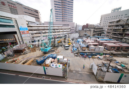 日本の千葉都市景観 千葉駅前の「千葉駅改良・駅ビル建替工事他」などを望む 日本の千葉都市景観 千葉駅前の「千葉駅改良・駅ビル建替工事他」などを望む 48414360