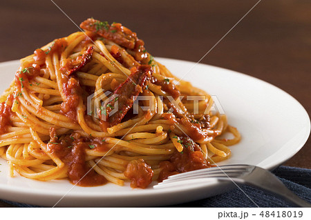 スパゲッティ　蟹と蟹みそのトマトソース 48418019