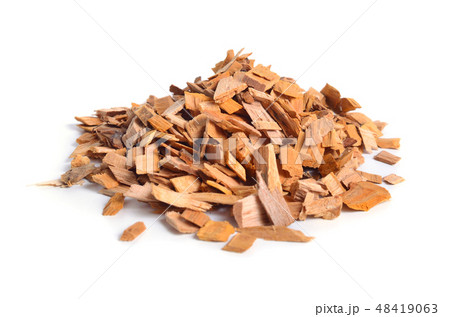 Alder wood chips isolated on white background Alder wood chips isolated on white background 48419063
