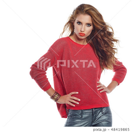 Amazing beautiful brunette woman in autumn color. Studio shoot 48419865