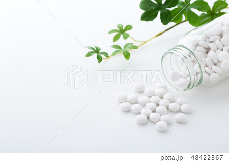 薬 薬 48422367