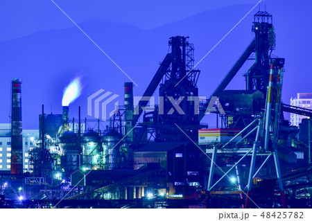 山口県彦島から見る北九州のプラント夜景【福岡県】 48425782