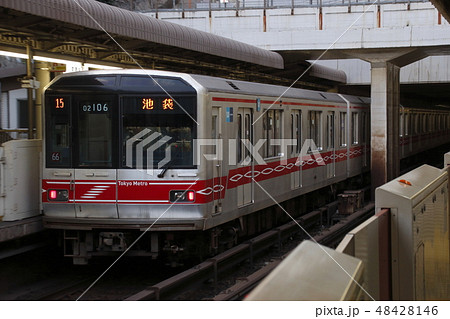 地下鉄丸ノ内線02系 B修工事施工車 の写真素材 48428146 Pixta