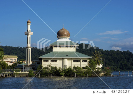 Kampung Pintu Malim Mosque, Brunei 48429127