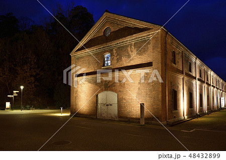 舞鶴赤れんがパーク　赤れんが倉庫群　夜景ライトアップ（京都府舞鶴市） 48432899