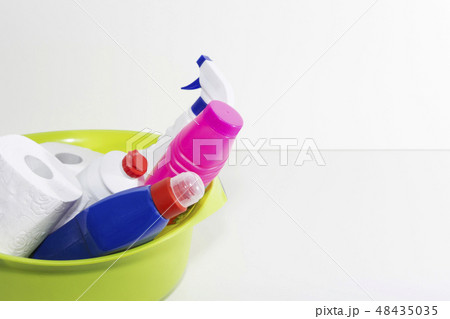 Cleaning and repair products, household chemicals 48435035