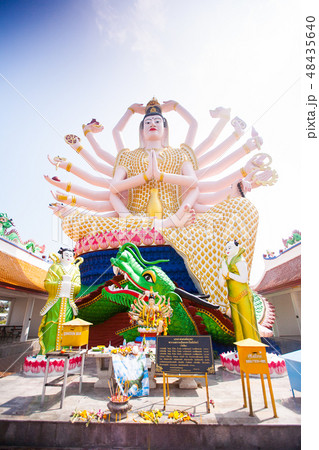 18 hands God statue on blue sky 48435640