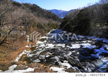 2月　日光264冬の竜頭ノ滝･滝上 48437954