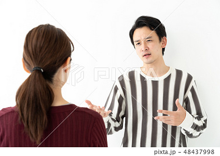 カップル 48437998