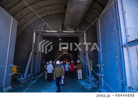 社会科見学ツアー　トンネル工事現場 48444898