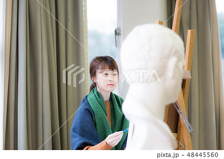 美術アトリエ　石膏デッサン 48445560