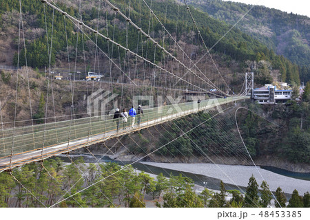 谷瀬の吊り橋（奈良県吉野郡十津川村） 48453385