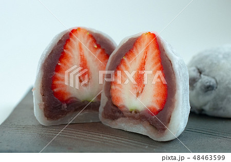 苺大福の断面 48463599