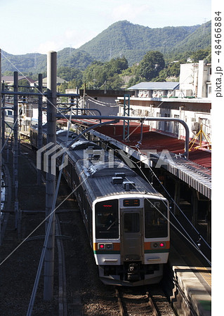 上越線高崎口の211系電車 48466884