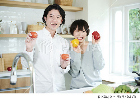 カップル ライフスタイル 料理 カップル ライフスタイル 料理 48476278
