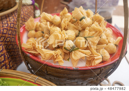 Thai Traditional Spring Rolls 48477982