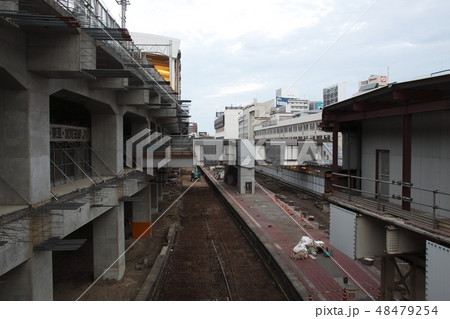 高架化が進む新潟駅（2018年7月） 48479254
