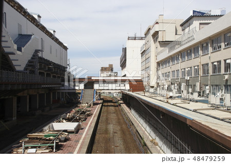 高架化が進む新潟駅（2018年6月） 48479259