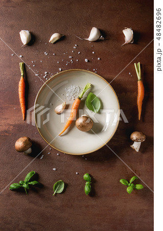 Kitchen herbs and carrots Kitchen herbs and carrots 48482696