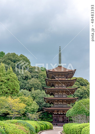 瑠璃光寺 国宝五重塔 48483393