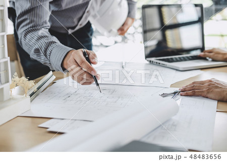 Construction and structure concept of Engineer or architect meet Construction and structure concept of Engineer or architect meet 48483656