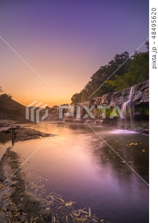 夜明けの黒滝(兵庫県三木市吉川町)※作品コメント欄に撮影位置 夜明けの黒滝(兵庫県三木市吉川町)※作品コメント欄に撮影位置 48495620