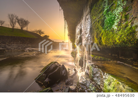 夜明けの黒滝（兵庫県三木市吉川町）※作品コメント欄に撮影位置 48495630