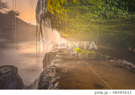 夜明けの黒滝（兵庫県三木市吉川町）※作品コメント欄に撮影位置 48495632