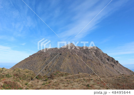 雲仙普賢岳から望む平成新山 48495644