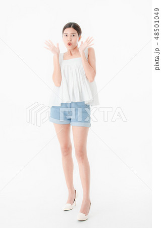 Young lady in casual summer outfits Young lady in casual summer outfits 48501049