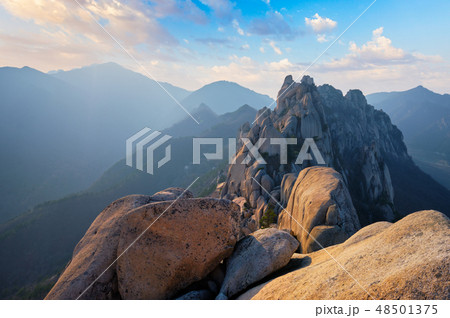 View from Ulsanbawi rock peak on sunset. Seoraksan National Park, South Corea 48501375