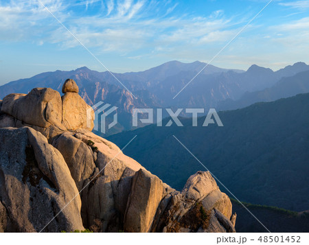 View from Ulsanbawi rock peak on sunset. Seoraksan National Park, South Corea View from Ulsanbawi rock peak on sunset. Seoraksan National Park, South Corea 48501452