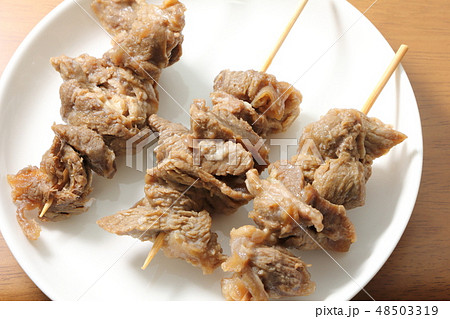 牛すじ肉煮込み串。 牛すじ肉煮込み串。 48503319